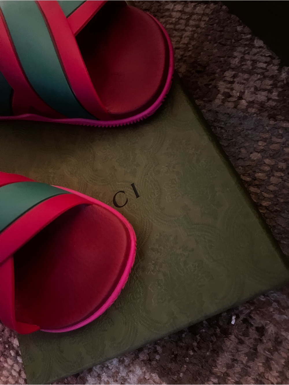 Gucci Red and Green Crisscross Slide Sandals - Picture 2 of 6